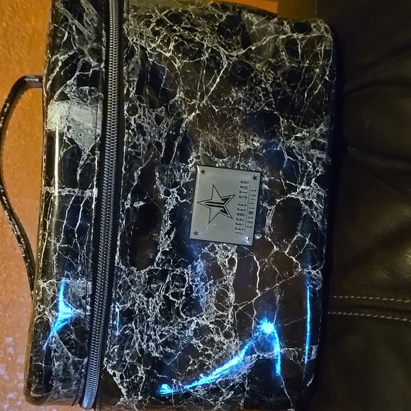 Jeffree Star, Black & White MarbleTravel Makeup  Bag  Cremated Collection - Picture 3 of 3